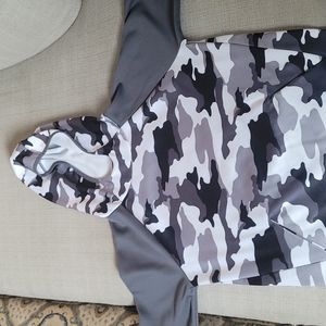 Boys XL Gray Camo Hoodie